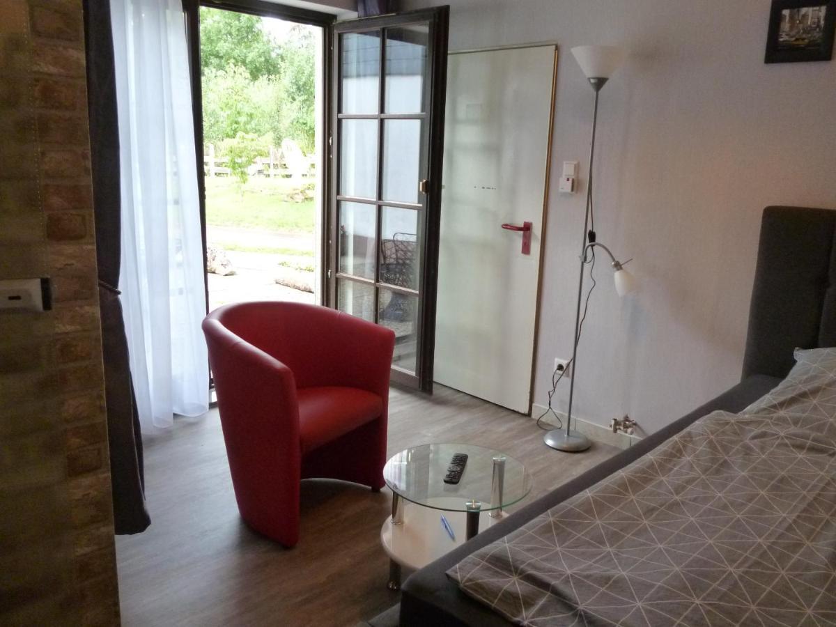 "Haus Ambiente" Apartment & Gaestehaus Brome - Modern, Zu Fairen Preisen Exteriör bild
